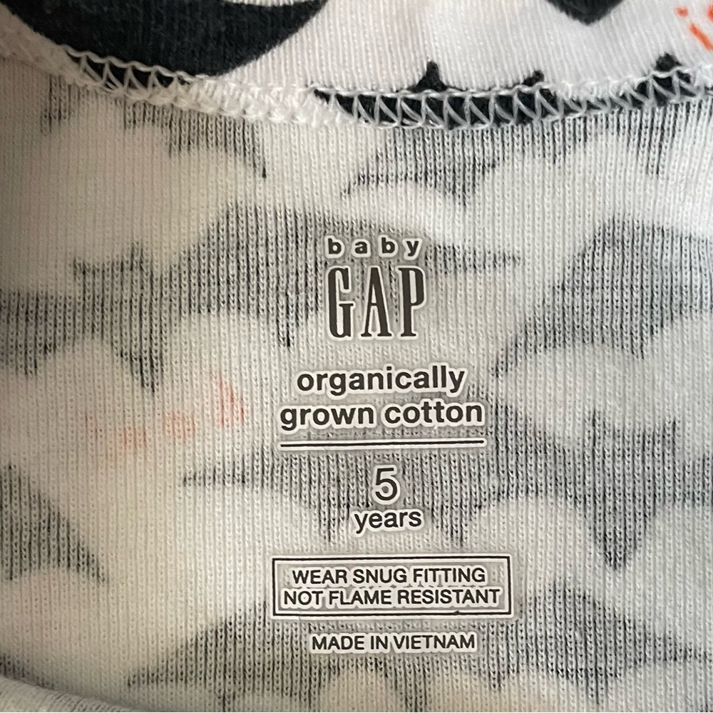 GAP Black and White Bat Print Kids Pajama Set size 5 - Picture 5 of 6
